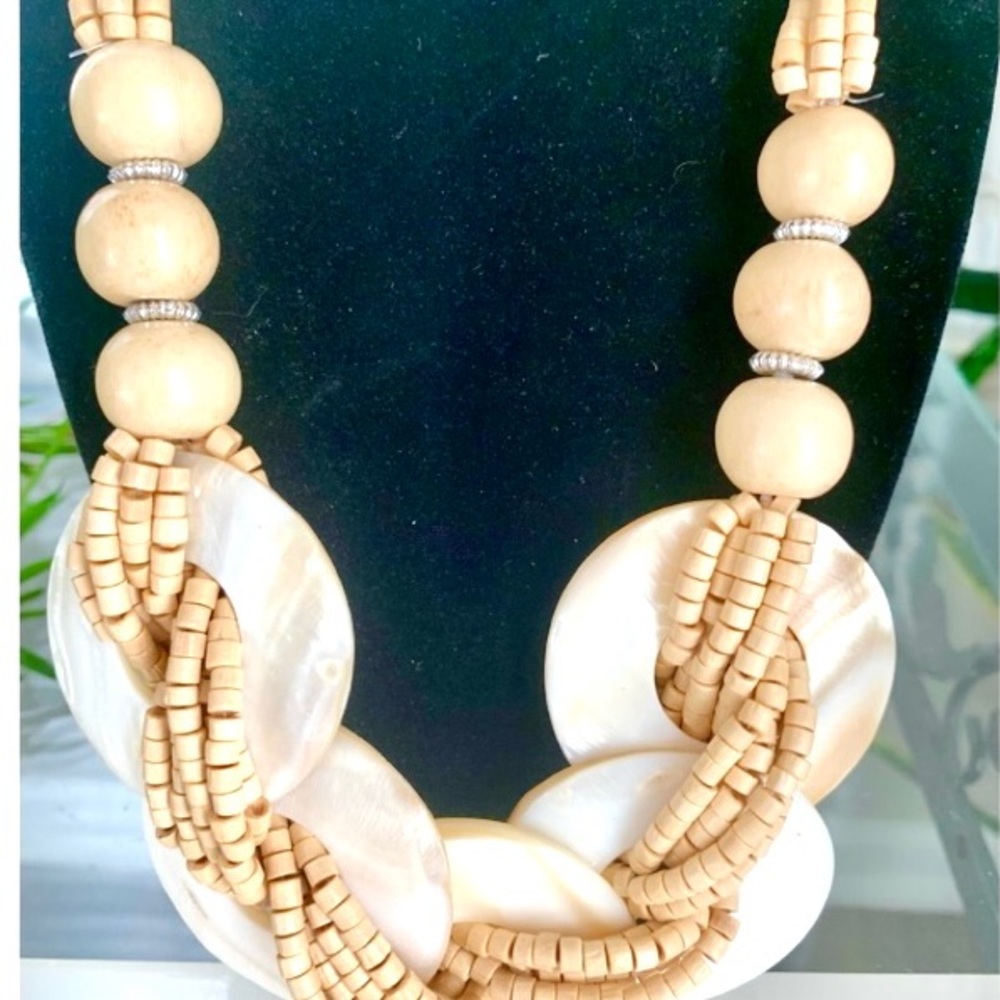 Pearlized multi strand